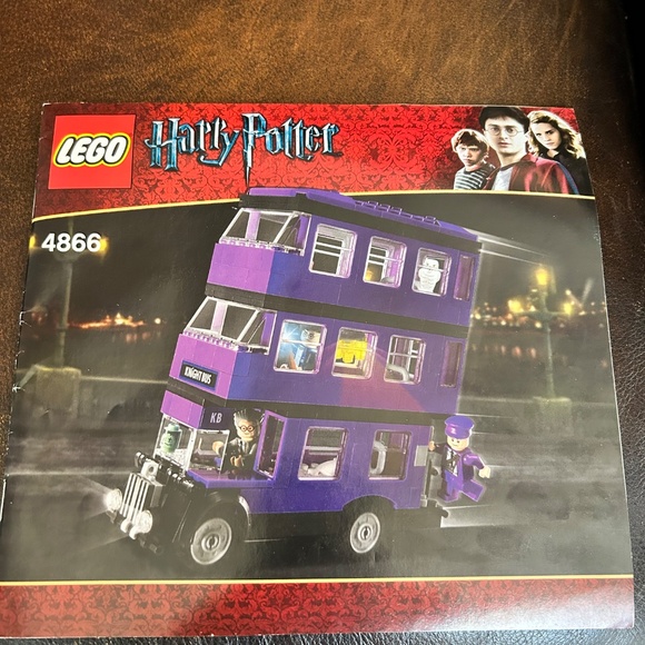 Lego Harry Potter Bus - Picture 2 of 6